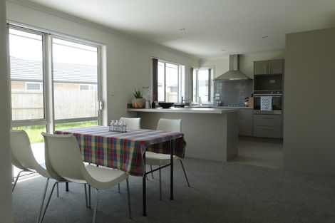 Photo of property in 43 Kowi Lakes Drive, One Tree Point, 0118