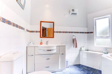 Photo of property in 12 Taylor Street, Durie Hill, Whanganui, 4500