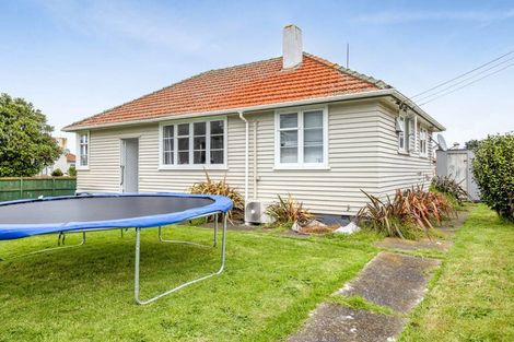 Photo of property in 179 Egmont Street, Patea, 4520