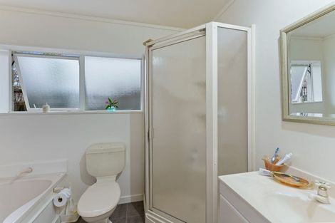 Photo of property in 31 Rosebank Grove, Waikanae, 5036