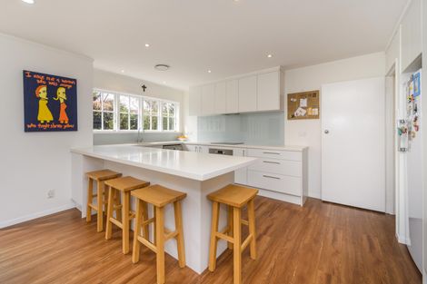 Photo of property in 92 Roy Street, Palmerston North, 4410