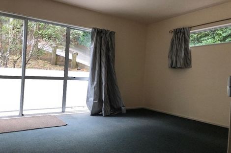 Photo of property in 9 Bank Road, Northland, Wellington, 6012