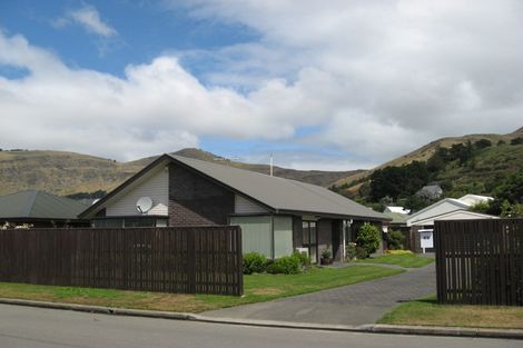 Photo of property in 43 Laing Crescent, Heathcote Valley, Christchurch, 8022