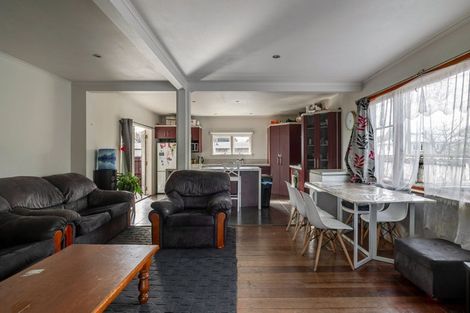 Photo of property in 1a Wellington Street, Feilding, 4702