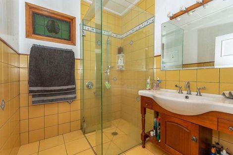 Photo of property in 346 West Coast Road, Glen Eden, Auckland, 0602