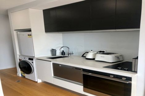 Photo of property in Frank Sargeson Apts, 2/74g Anzac Street, Takapuna, Auckland, 0622