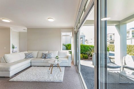 Photo of property in 10 Plantation Terrace, Orewa, 0931