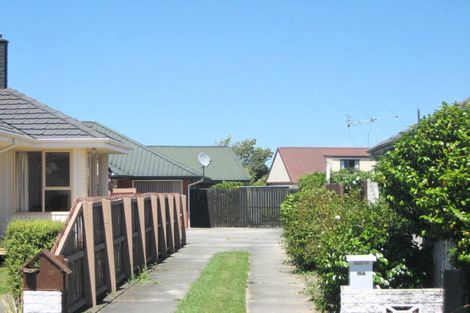 Photo of property in 2/15a Rosella Street, Broomfield, Christchurch, 8042