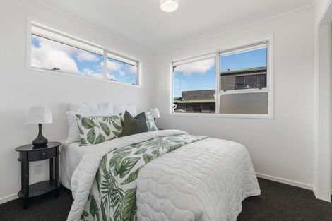 Photo of property in 15 Tyndrum Place, Highland Park, Auckland, 2010