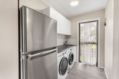 Photo of property in 124 Onemana Drive, Onemana, Whangamata, 3691