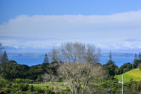Photo of property in 2 Fender Place, Long Bay, Auckland, 0630