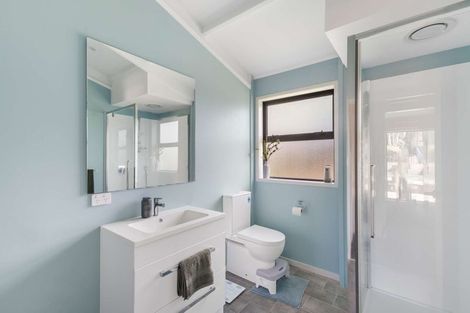 Photo of property in 14 Nevada Drive, Merrilands, New Plymouth, 4312