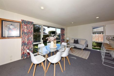 Photo of property in 4 Rosefield Lane, Northcote, Christchurch, 8052