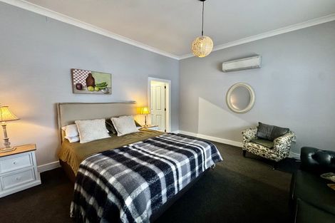 Photo of property in 18 Cuba Street, Petone, Lower Hutt, 5012