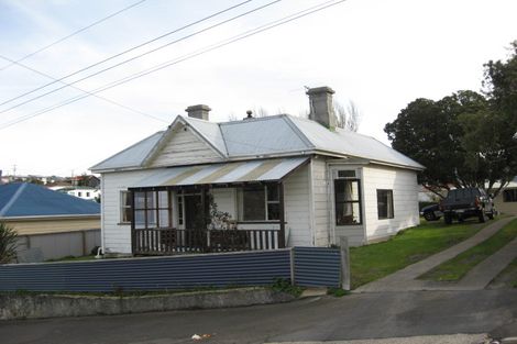 Photo of property in 22 Bellevue Place, Port Chalmers, 9023