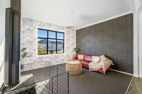 Photo of property in 16 Douglas Street, Balclutha, 9230