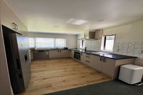 Photo of property in 2 Whitbourne Heights, Manurewa, Auckland, 2105