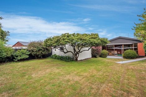 Photo of property in 33 Martbern Crescent, Bishopdale, Christchurch, 8053