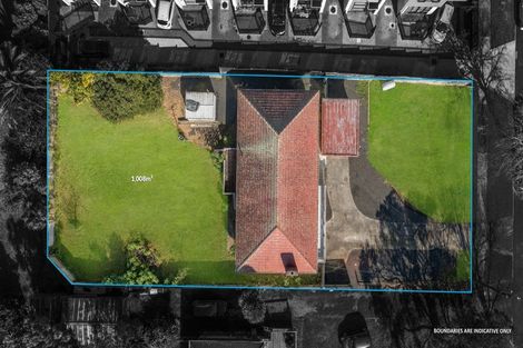 Photo of property in 23 Humphrey Kemp Avenue, Henderson, Auckland, 0612