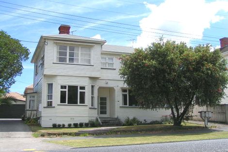 Photo of property in 2/26 Princes Street, Northcote Point, Auckland, 0627