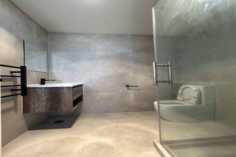 Photo of property in 12a Sea Spray Drive, Bucklands Beach, Auckland, 2012