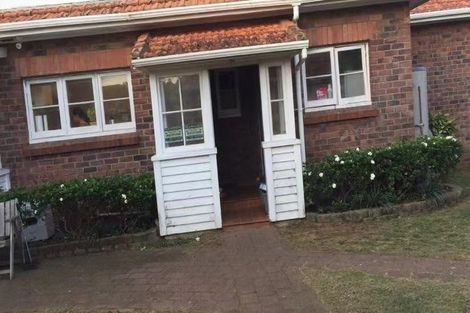 Photo of property in 7 Otahuri Crescent, Greenlane, Auckland, 1051