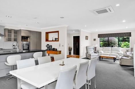 Photo of property in 271 Henwood Road, Paraite, New Plymouth, 4372