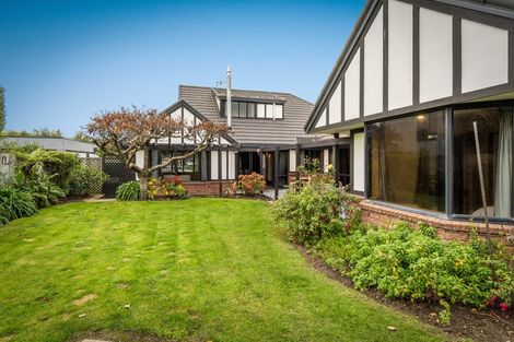 Photo of property in 22 Broadhaven Avenue, Parklands, Christchurch, 8083