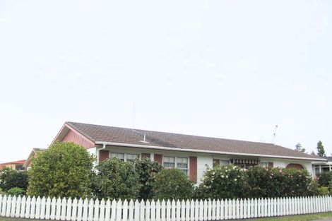 Photo of property in 2/442 Gloucester Street, Taradale, Napier, 4112