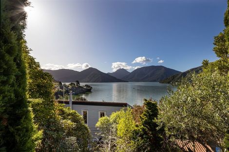 Photo of property in 577 Queen Charlotte Drive, Havelock, Picton, 7281