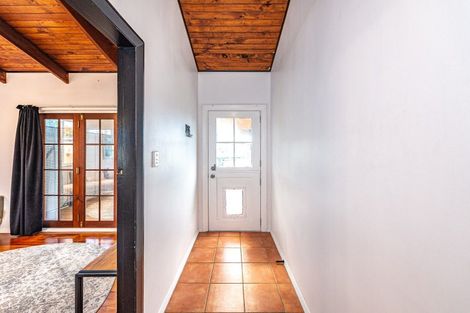 Photo of property in 17 Toi Street, Tawhero, Whanganui, 4501