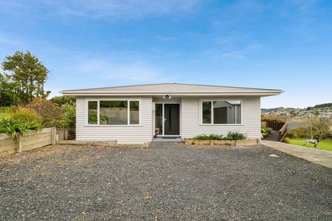 Photo of property in 9 Tomkins Street, Green Island, Dunedin, 9018