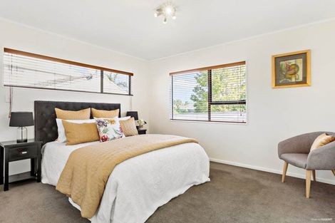 Photo of property in 13 Centorian Drive, Windsor Park, Auckland, 0632