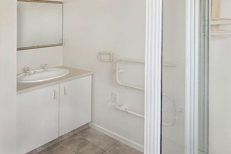 Photo of property in 4/60 Somerset Crescent, Spreydon, Christchurch, 8024