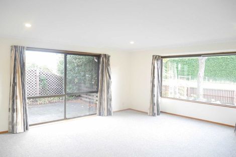 Photo of property in 89 Hawthornden Road, Avonhead, Christchurch, 8042