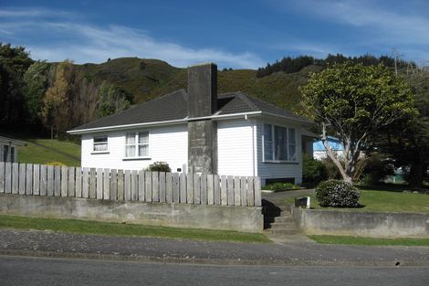 Photo of property in 2 Pollard Street, Wainuiomata, Lower Hutt, 5014