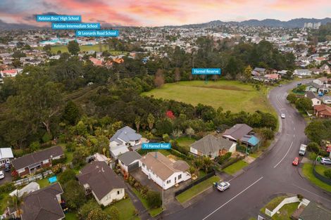 Photo of property in 70 Harmel Road, Glendene, Auckland, 0602