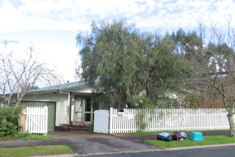 Photo of property in 33 Resthill Crescent, Glenview, Hamilton, 3206