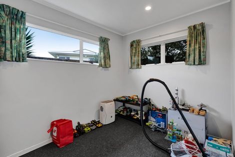 Photo of property in 180 Parklands Avenue, Bell Block, New Plymouth, 4312