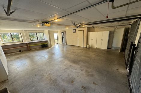 Photo of property in 16 Pounamu Place, Shelly Park, Auckland, 2014