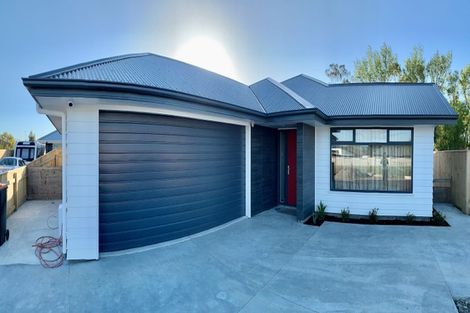 Photo of property in 14 Ivy Lane, Kelvin Grove, Palmerston North, 4414