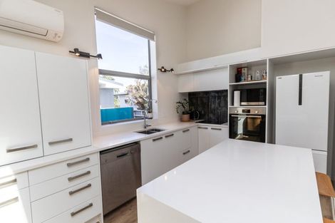 Photo of property in 23a Akaroa Drive, Maupuia, Wellington, 6022