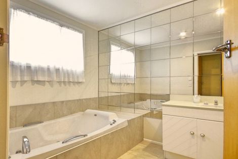 Photo of property in 38 Waterfront Road, Pukenui, 0484