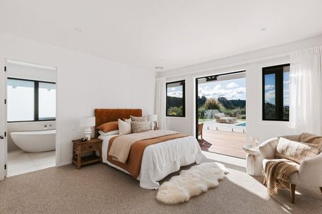 Photo of property in 90 Tangiroimata Track, Pyes Pa, 3173