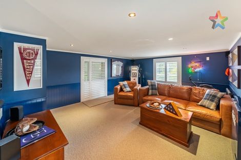 Photo of property in 34 Singers Road, Korokoro, Lower Hutt, 5012