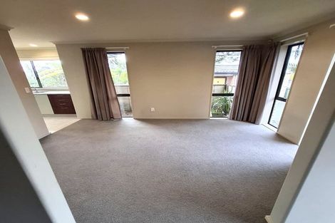 Photo of property in 3/31 Orwell Road, Greenhithe, Auckland, 0632