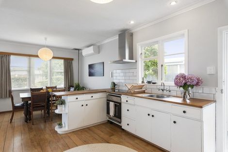 Photo of property in 16 Tawa Street, Levin, 5510