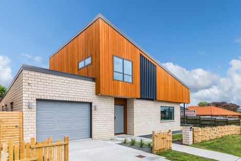 Photo of property in 23a Westgate Drive, Westgate, Auckland, 0614