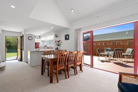 Photo of property in 1 Longfellow Street, Leamington, Cambridge, 3432