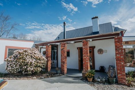 Photo of property in 6 Johnson Street, Milton, 9220